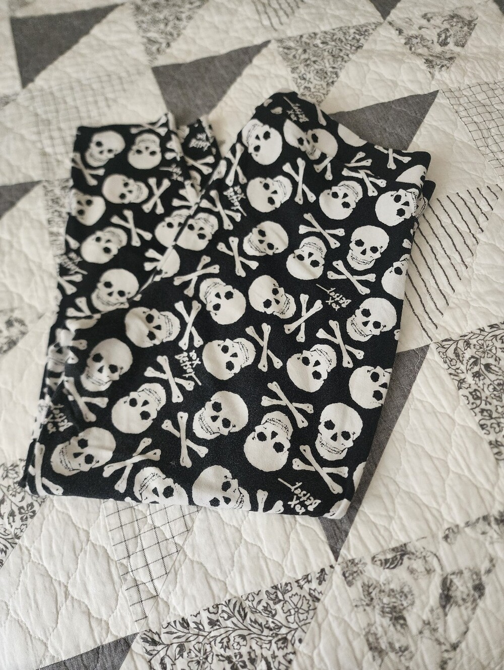 Betsey Johnson Full Length Leggings